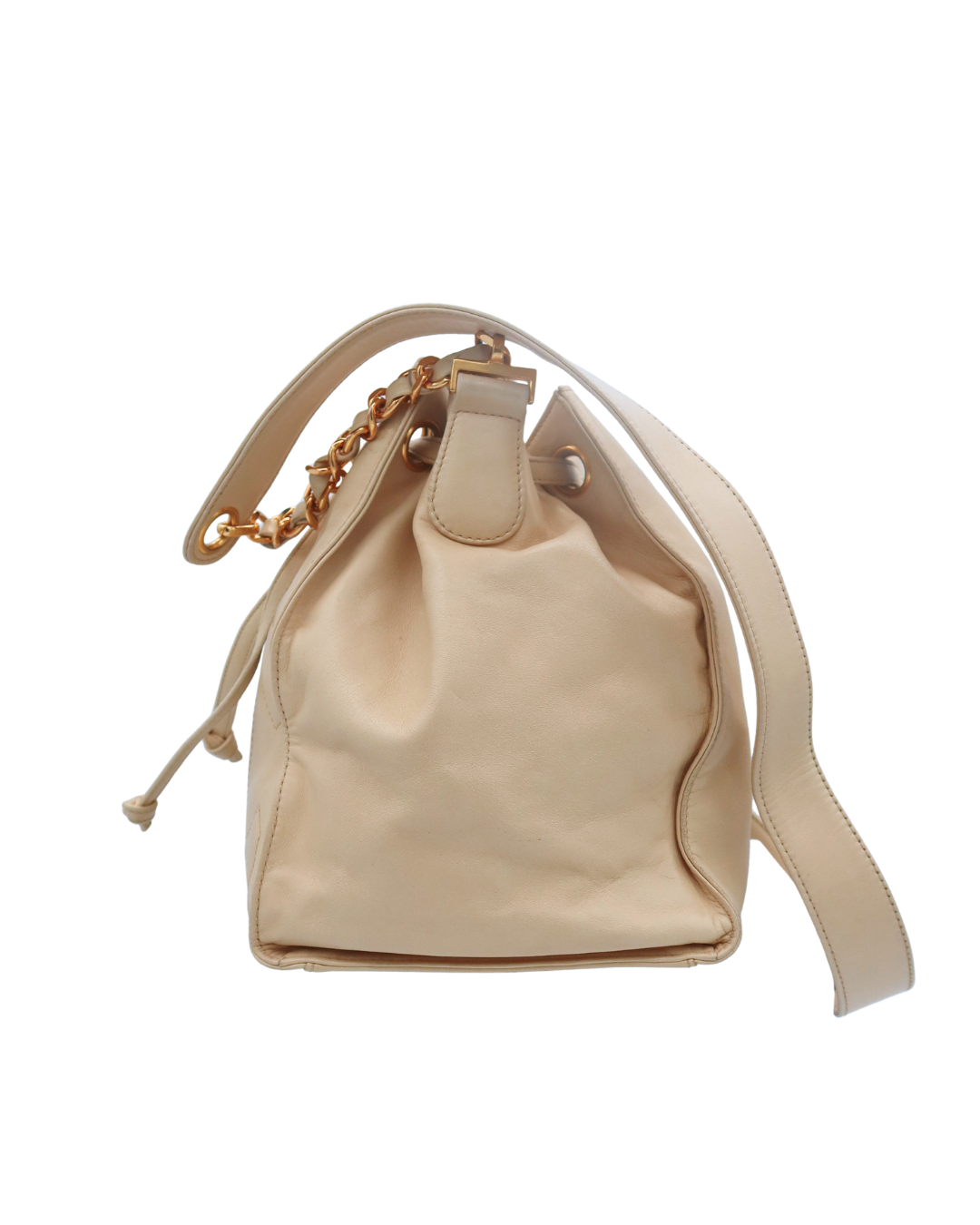 Chanel Vintage CC Drawstring Bucket Bag in Beige Lambskin Leather 1994-1996