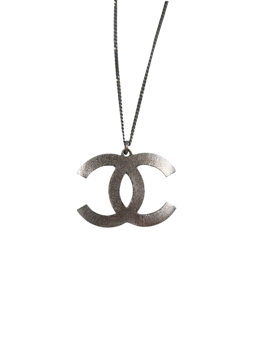 Chanel Vintage Silver-Tone Quilted CC Logo Pendant Necklace 2001 Fall